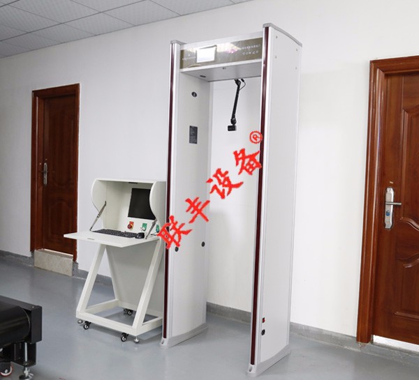  熱成像式體溫篩查安檢門(mén)